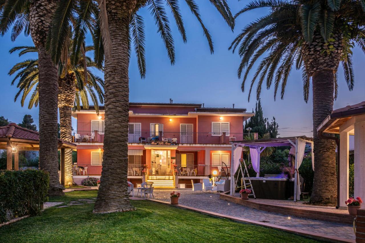Hotel Villa Rosa Porto Azzurro Bagian luar foto