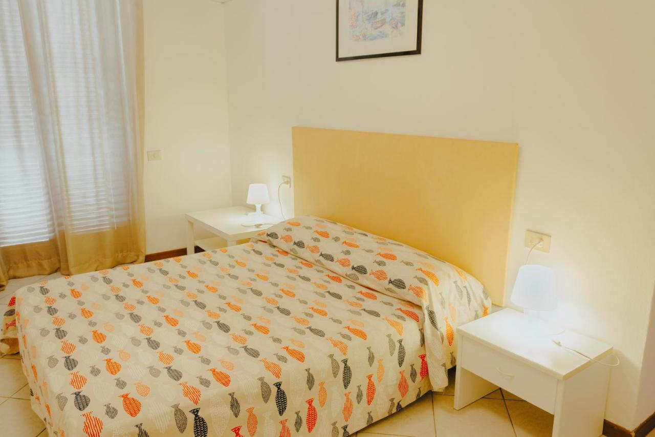 Hotel Villa Rosa Porto Azzurro Bagian luar foto