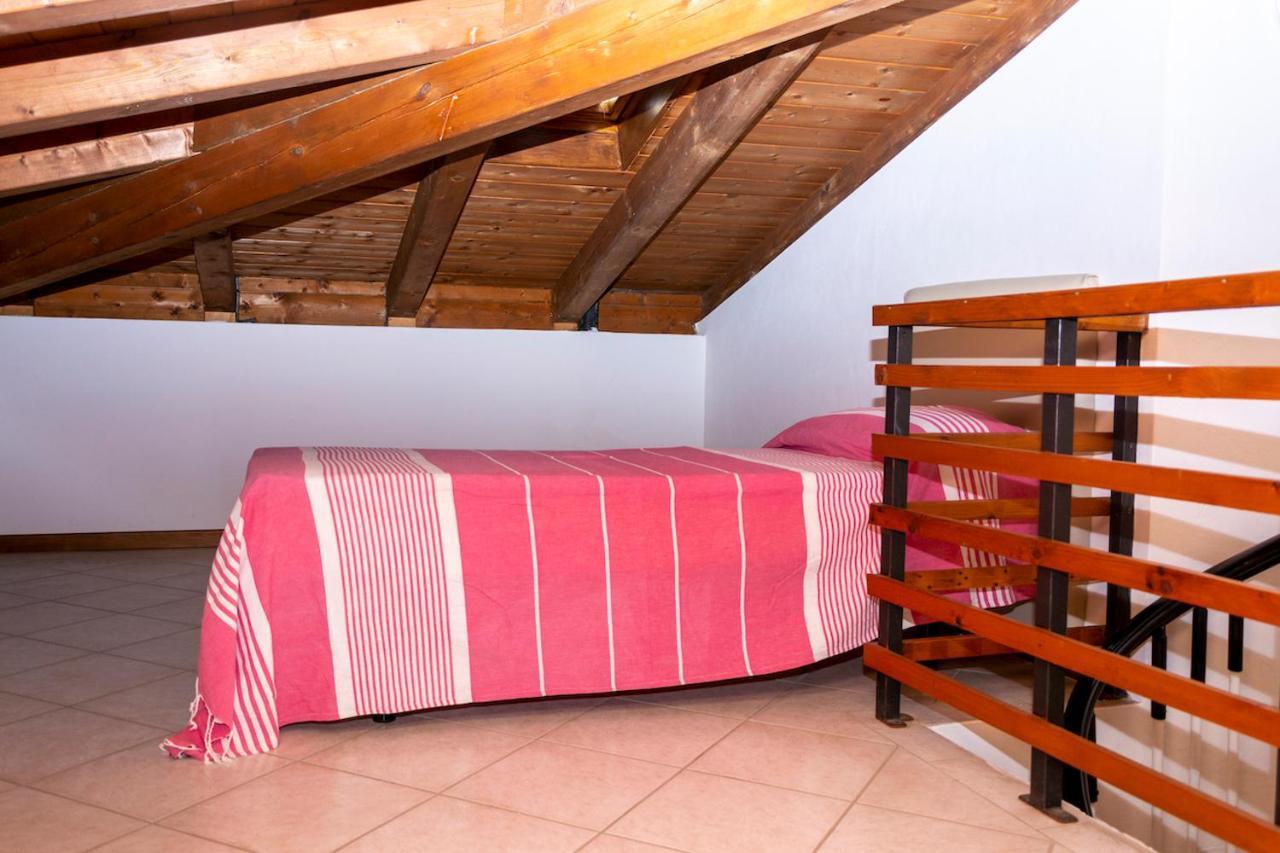 Hotel Villa Rosa Porto Azzurro Bagian luar foto