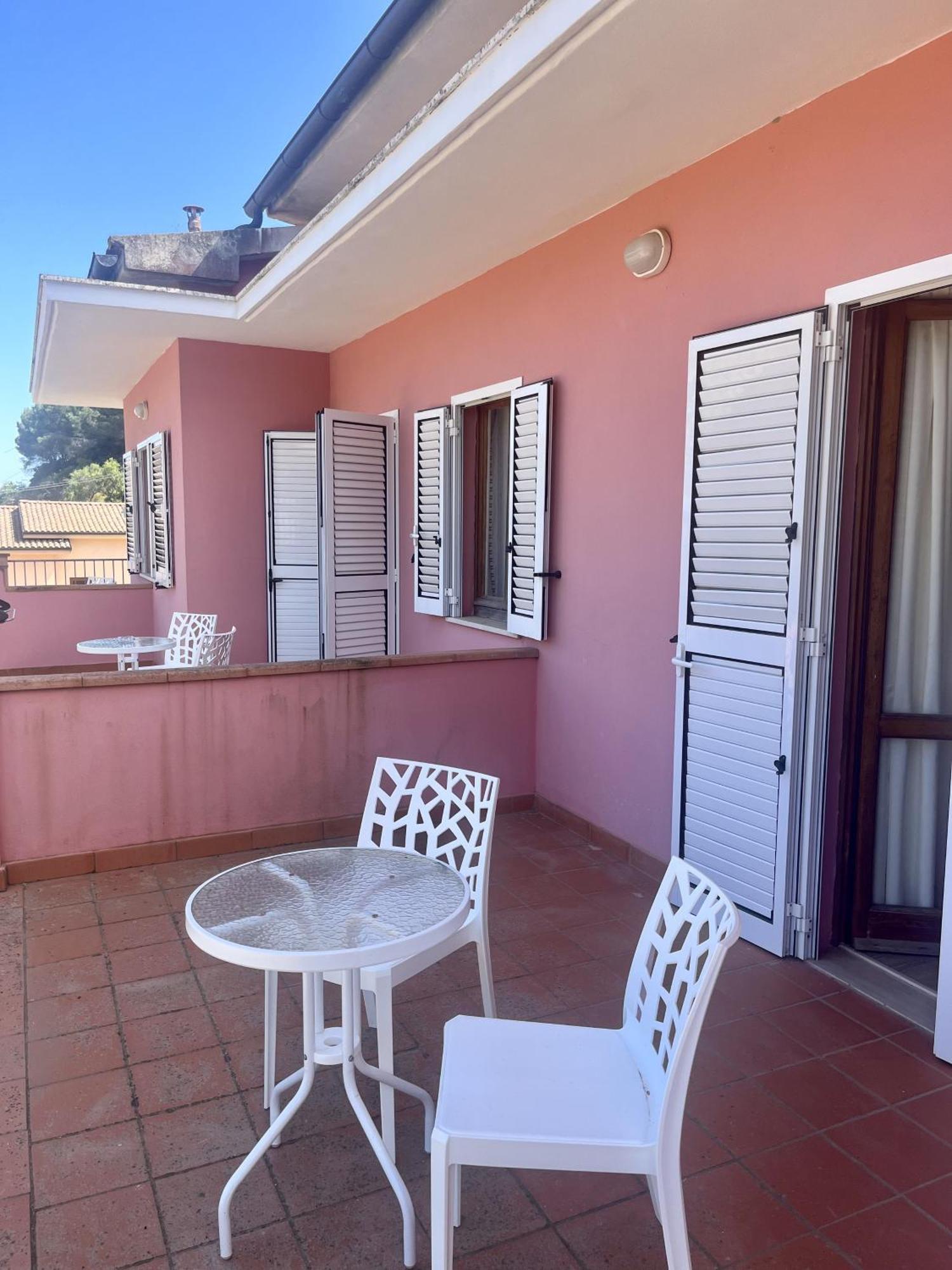 Hotel Villa Rosa Porto Azzurro Bagian luar foto